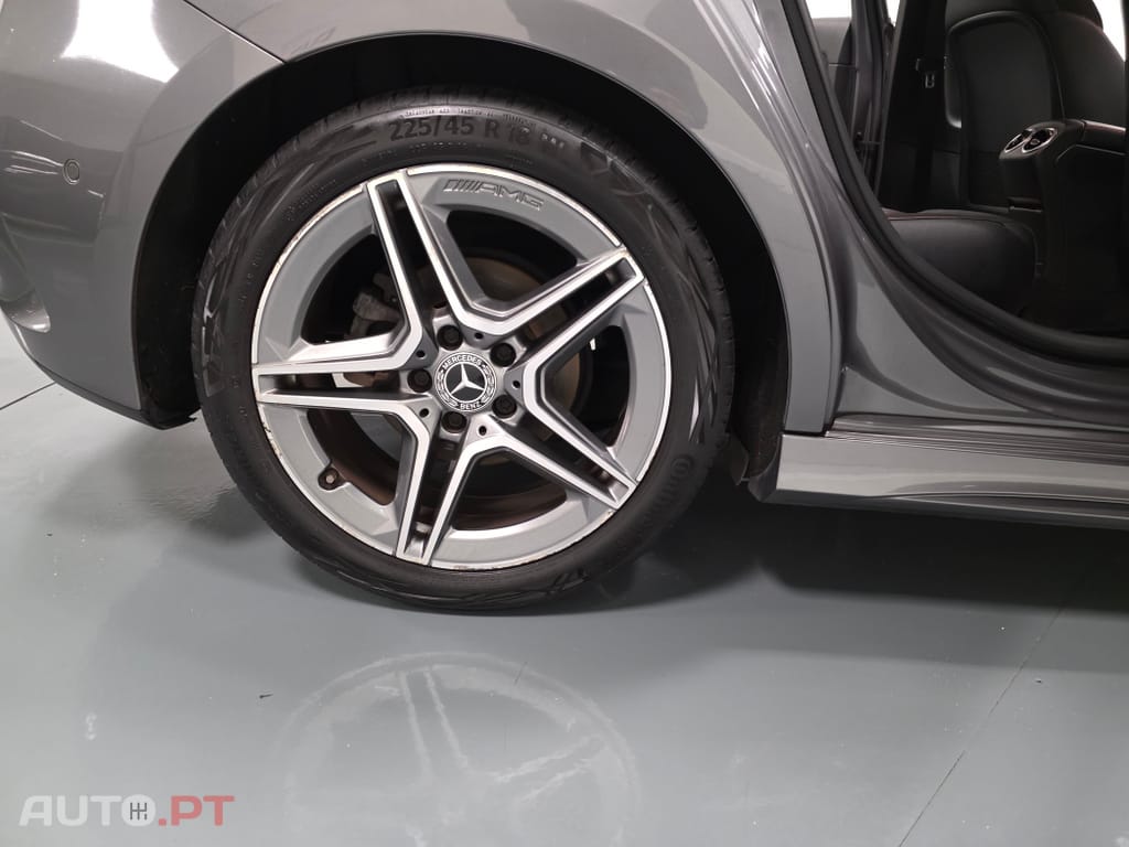 Mercedes-Benz A 180 d AMG Line Aut.