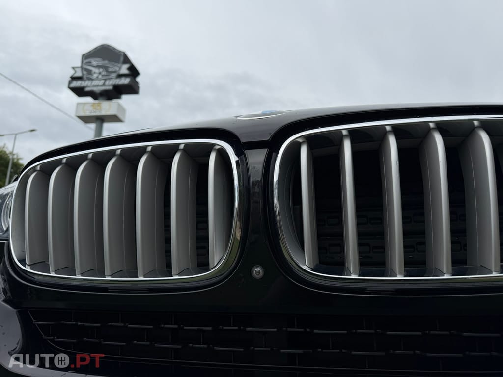 BMW X5 25 d sDrive Comfort 7L