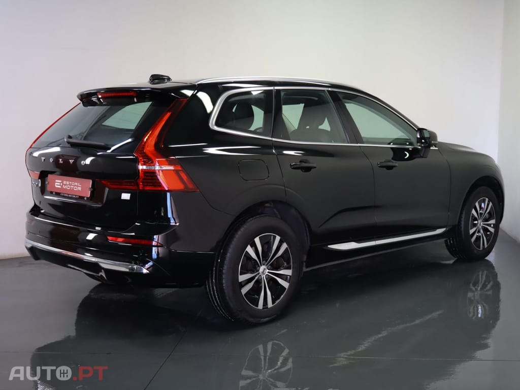 Volvo XC60 2.0 T6  AWD PHEV Core Auto