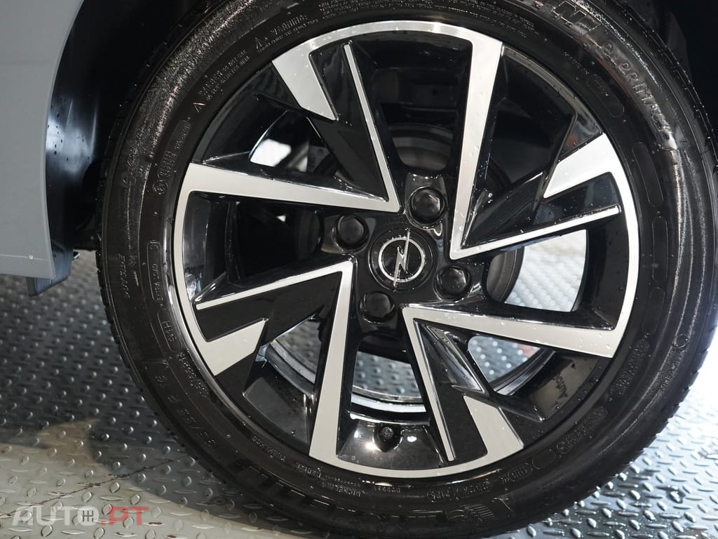 Opel Corsa 1.2 T GS