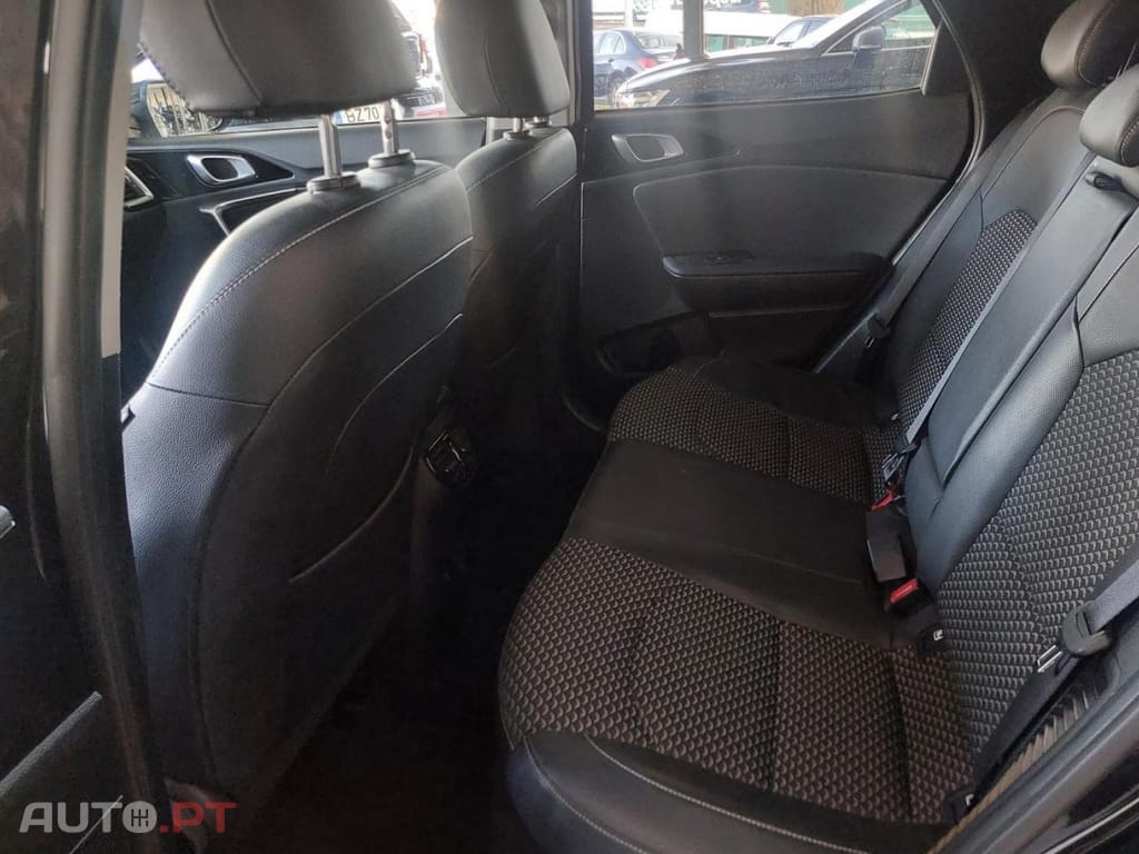 Kia Xceed 1.6 GDi PHEV Drive