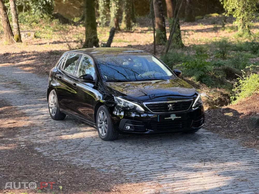 Peugeot 308 1.2 PureTech Allure EAT8