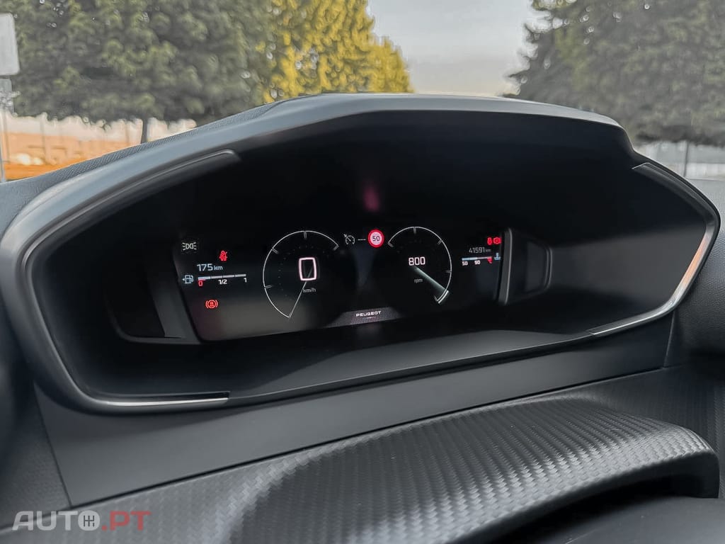 Peugeot 2008 1.2 PureTech Allure