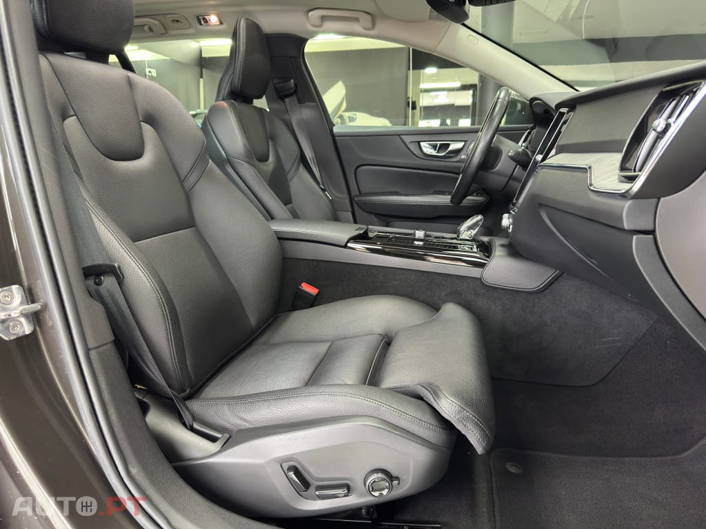 Volvo V60 2.0 T6 AWD TE Inscription Expression