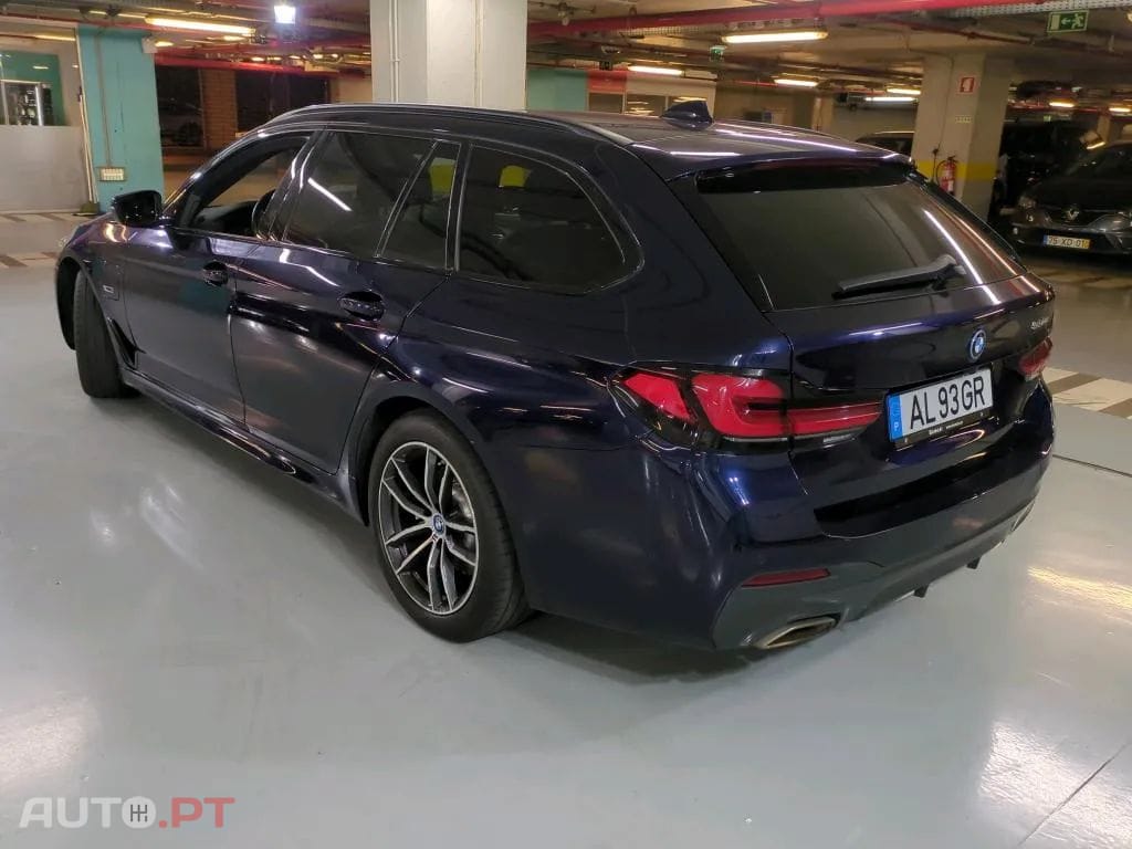 BMW 530 e Pack Desportivo M