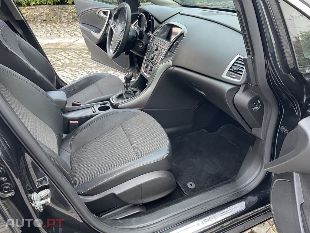 Opel Astra 1.7 CDTi Cosmo Start/Stop