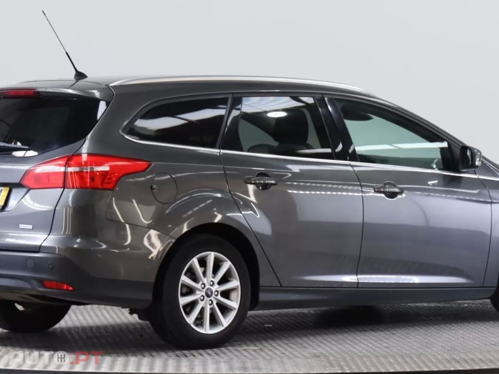 Ford Focus SW 1.0 SCTi Titanium