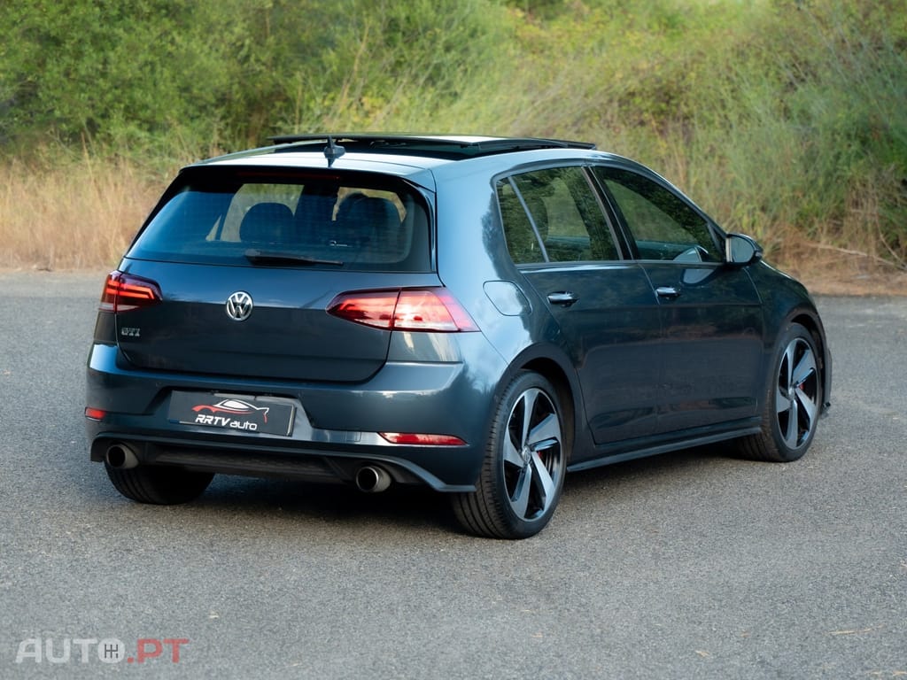 Volkswagen Golf 2.0 TSI GTI