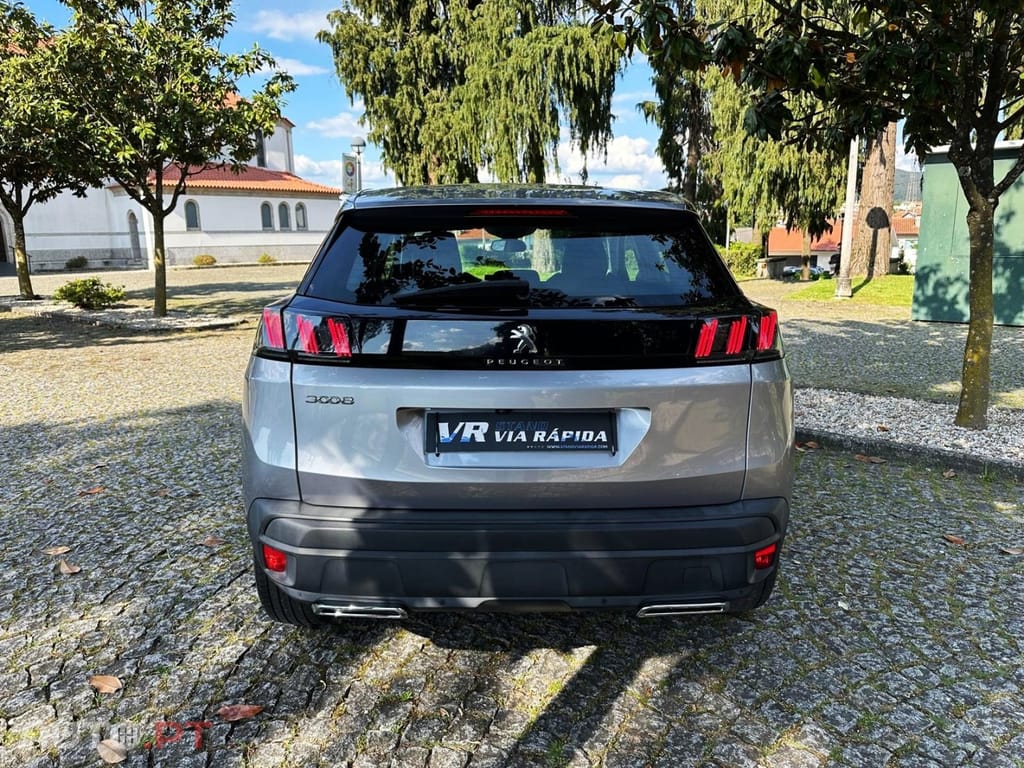 Peugeot 3008 1.5 BlueHDi Active