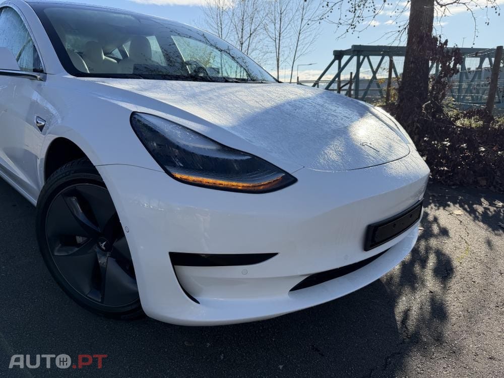 Tesla Model 3 Standard Range Plus RWD