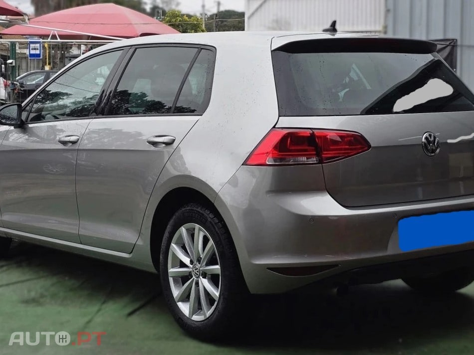 Volkswagen Golf 1.6TDI HIGHLINE