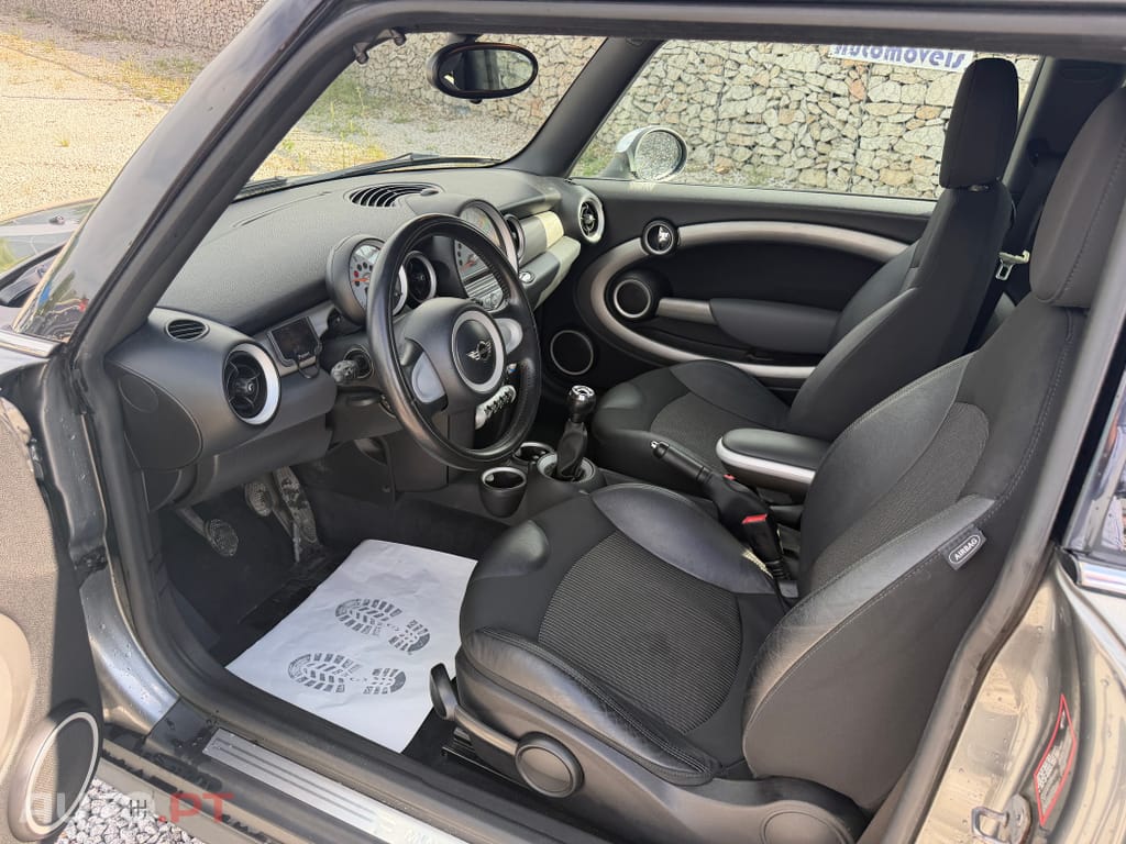 MINI Cooper One D