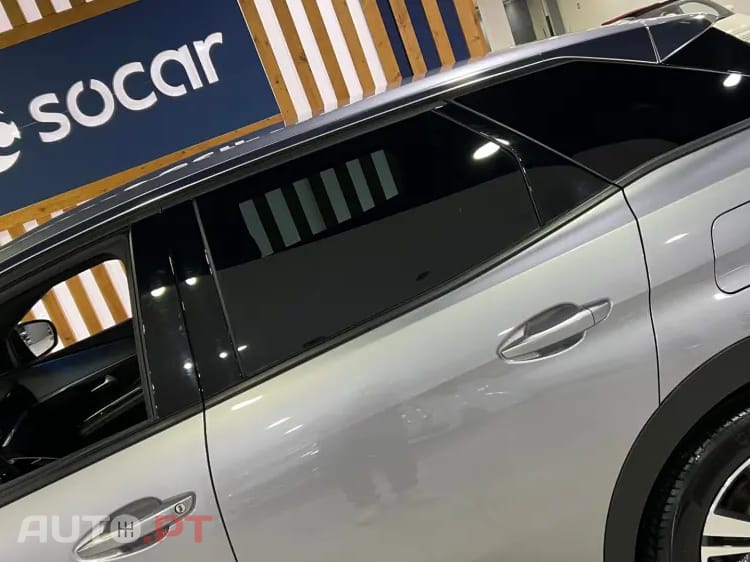 Peugeot 3008 1.6 Hybrid Allure Pack e-EAT8