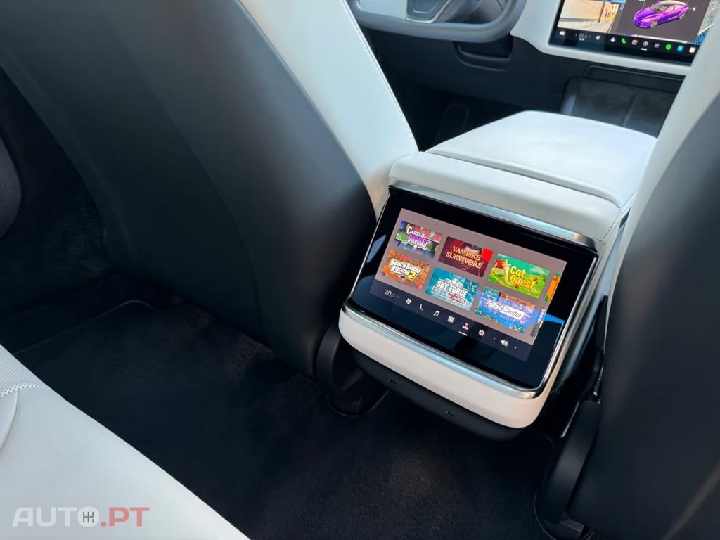 Tesla Model S I.V.A DEDUTIVEL Plaid