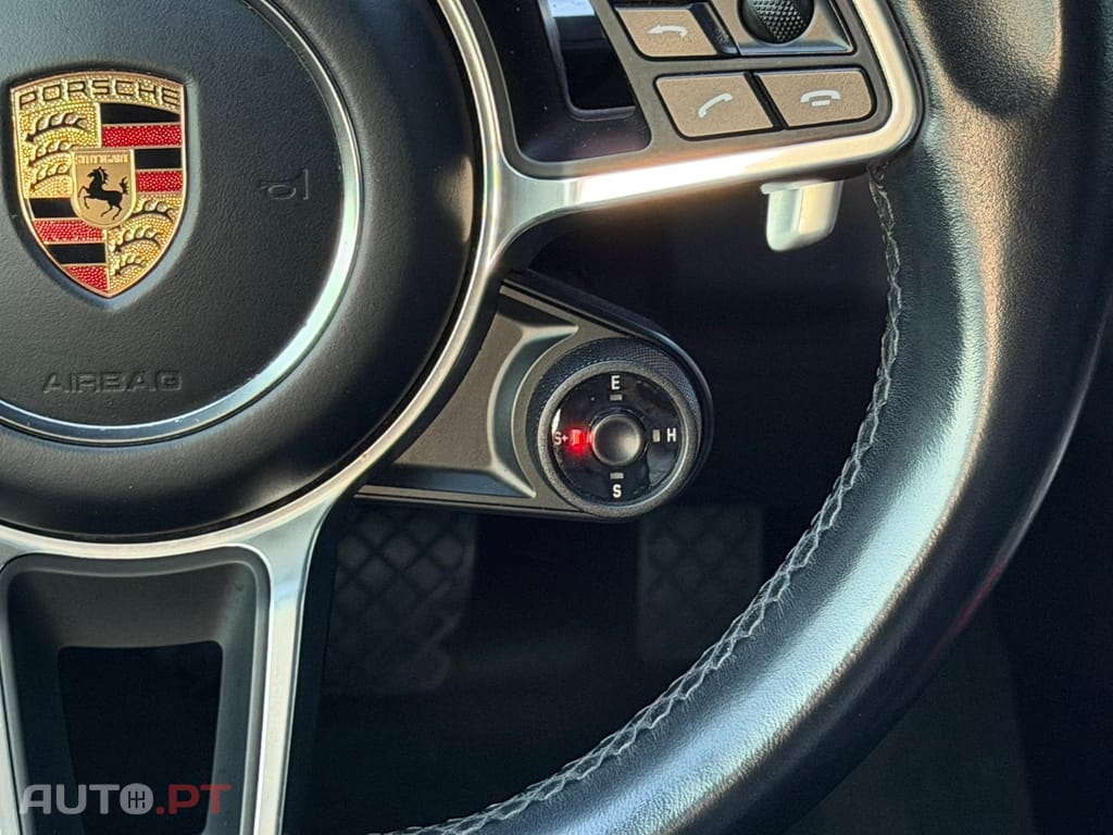 Porsche Cayenne E-Hybrid Tiptronic S