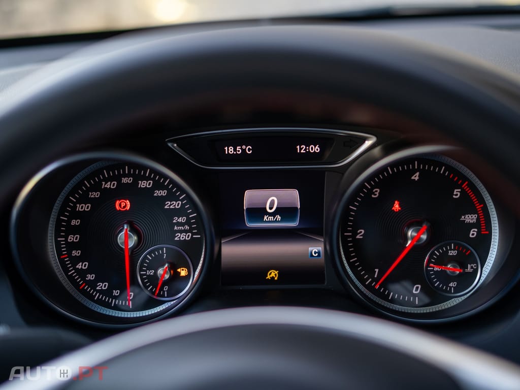 Mercedes-Benz CLA 180 d AMG Line