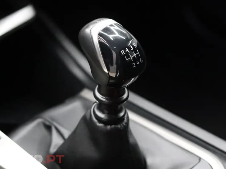 Peugeot 308 1.5 BlueHDi Active Pack — fotografia 16