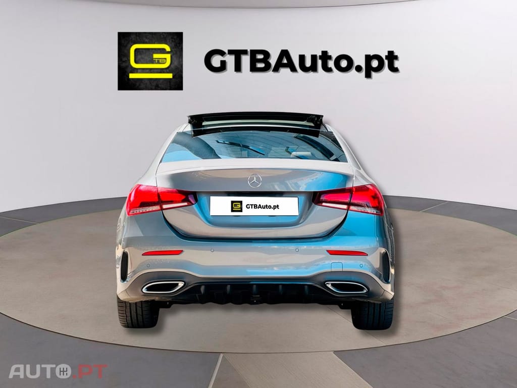 Mercedes-Benz A 250 I.V.A DEDUTIVEL AMG
