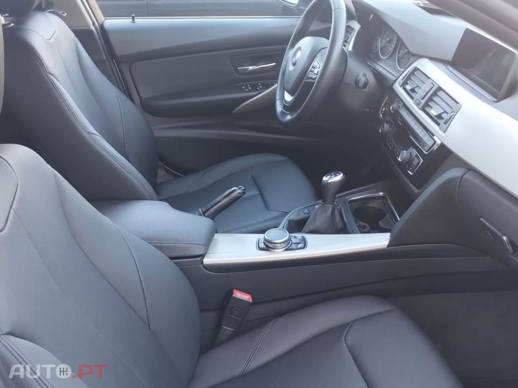 BMW 320 d Touring EfficientDynamics Line Luxury