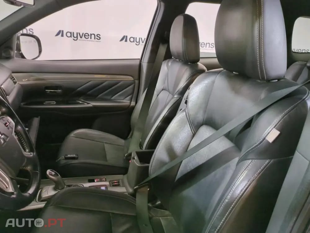 Mitsubishi Outlander 2.4 Instyle