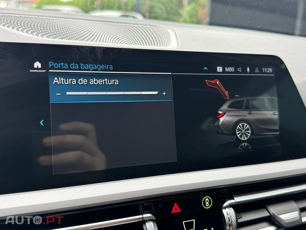 BMW 320 e Touring Corporate Edition Auto