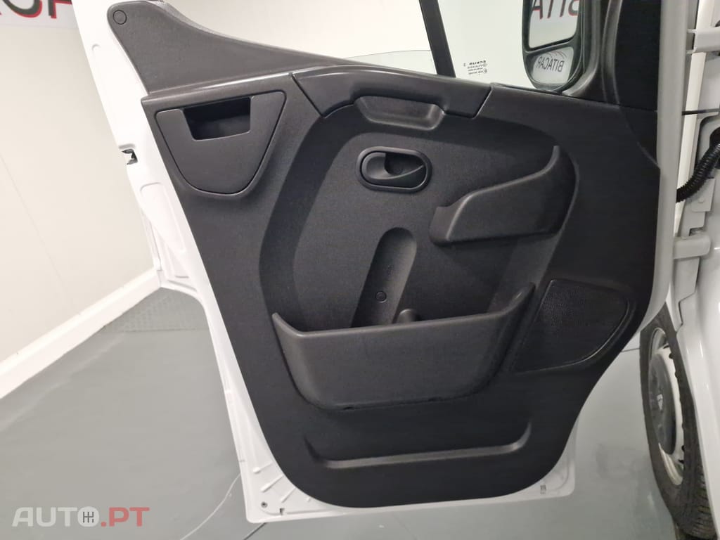 Renault Master L2H2 3.5T 2.3 DCI 130CV GPS CAM. TRASEIRA IVA DEDUTIVEL