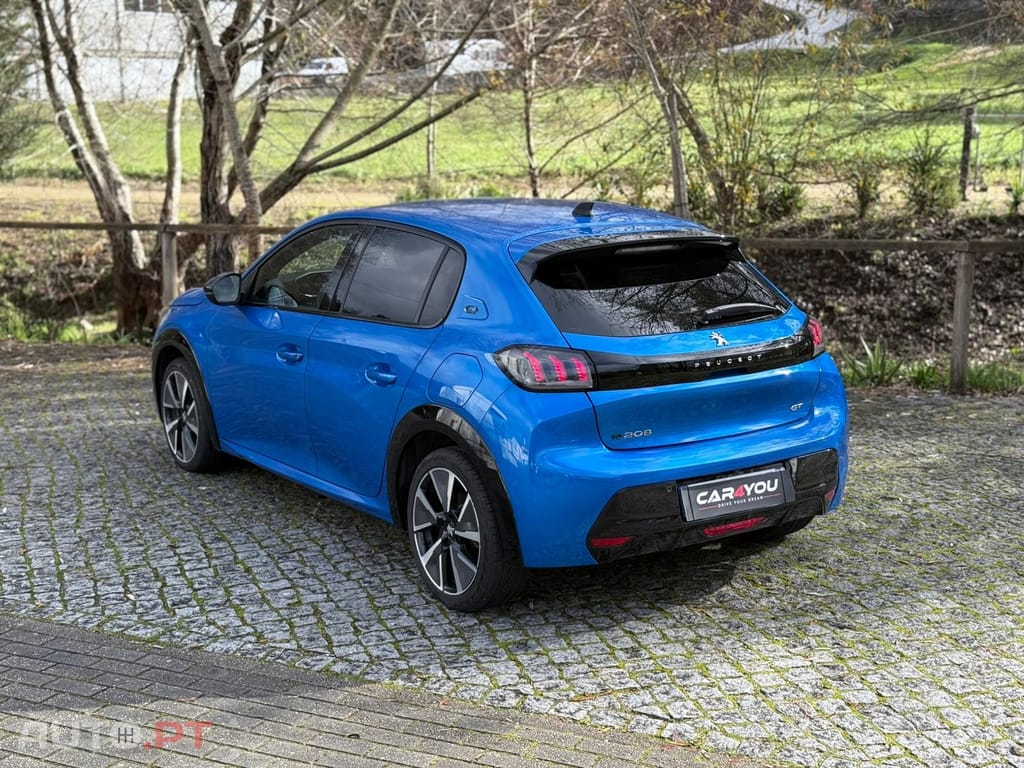 Peugeot E-208 50 kWh GT Pack