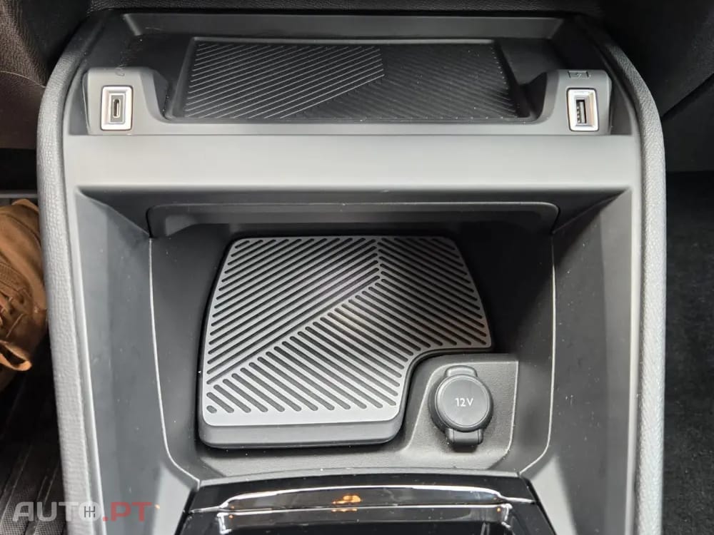 Citroen e-C4 136 PLUS