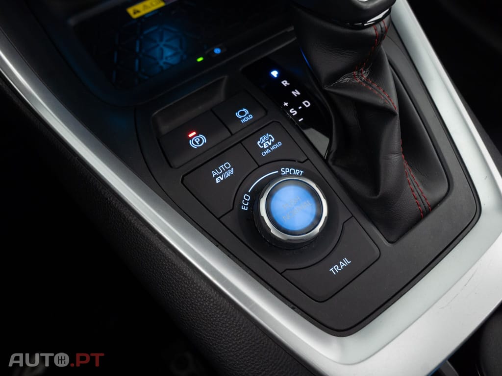 Toyota RAV4 2.5 HDF Plug-in Lounge AWD-i