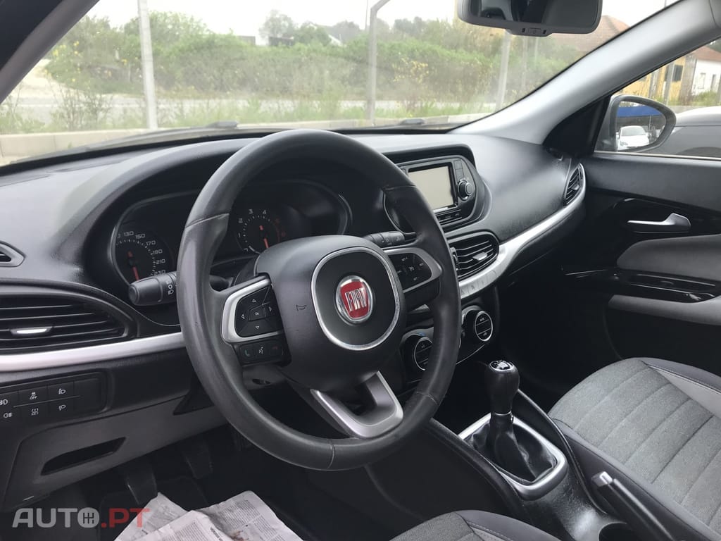 Fiat Tipo 1.3 M-Jet Easy