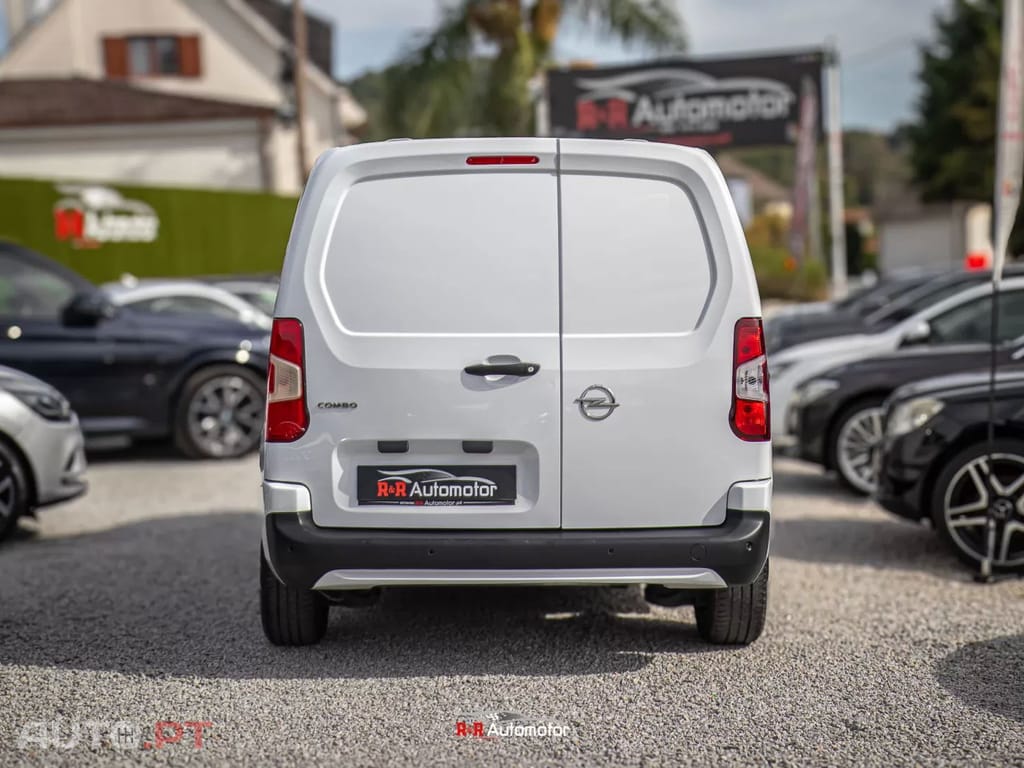 Opel Combo 1.5 CDTi L1H1 - 3 LUGARES - IVA DEDUTÍVEL