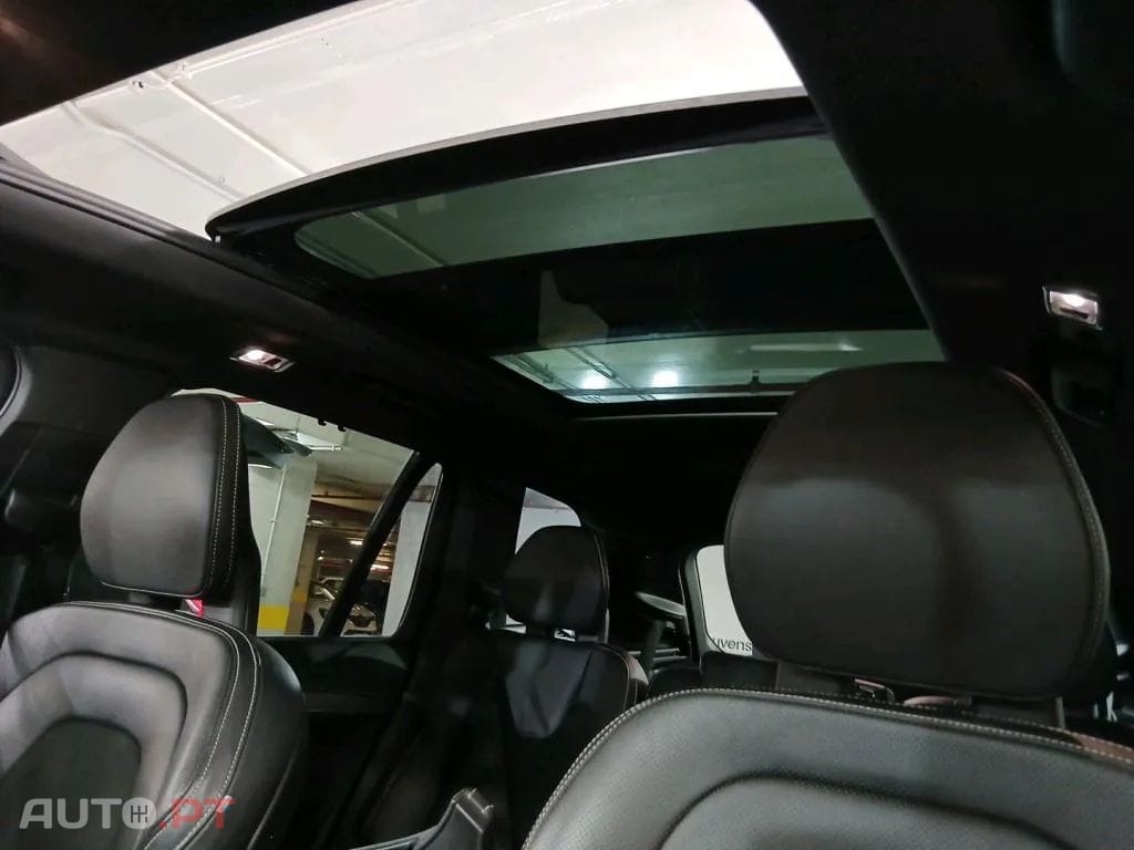 Volvo XC90 2.0 T8 PHEV R-Design AWD