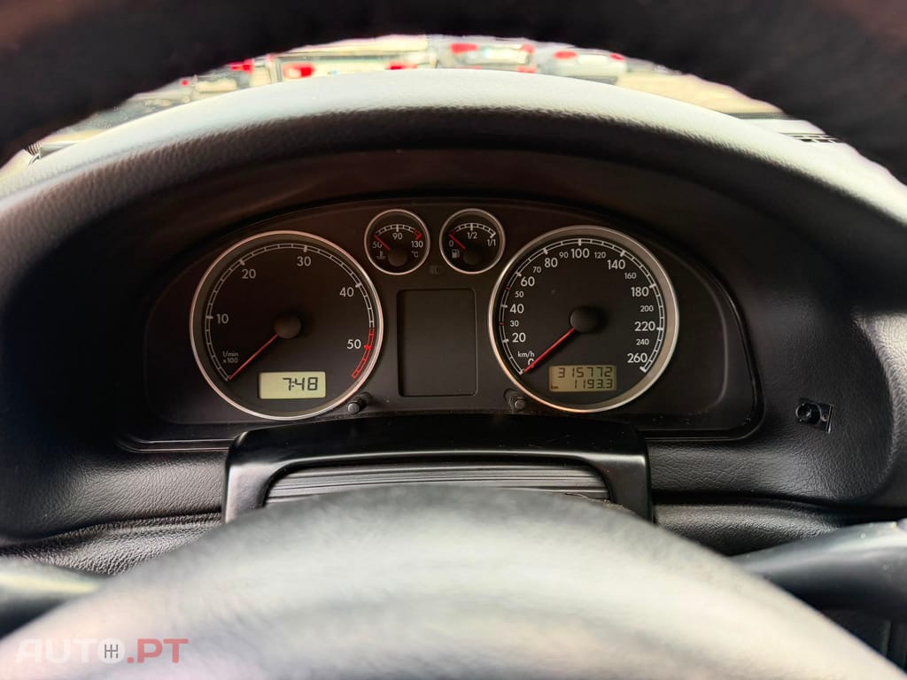Volkswagen Passat 1.9 TDi Highline