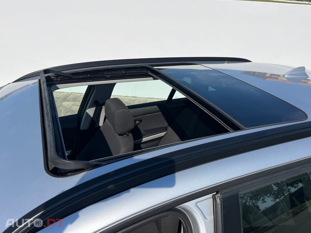 BMW 318 d Touring Line Sport