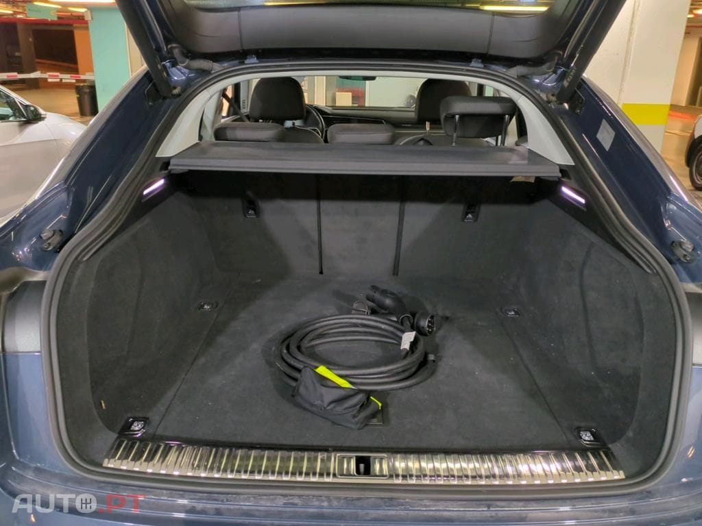 Audi E-Tron 55 quattro Advanced