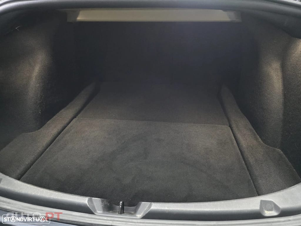 Tesla Model 3 Standard Range Plus RWD