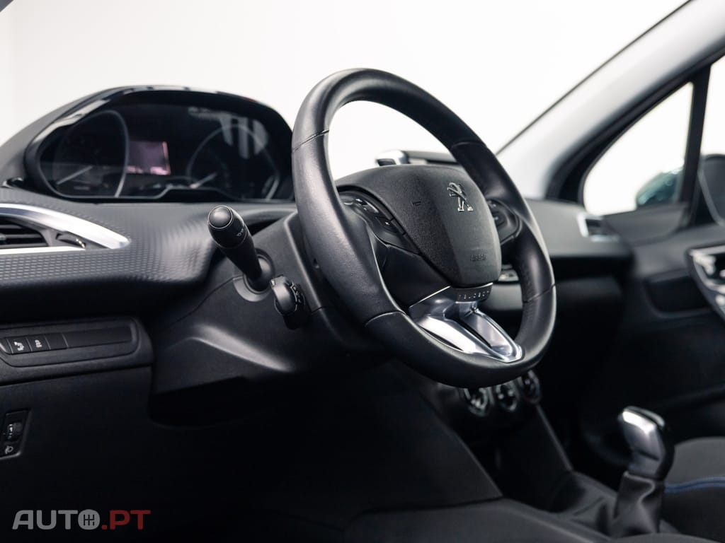 Peugeot 208 1.2 PureTech Allure