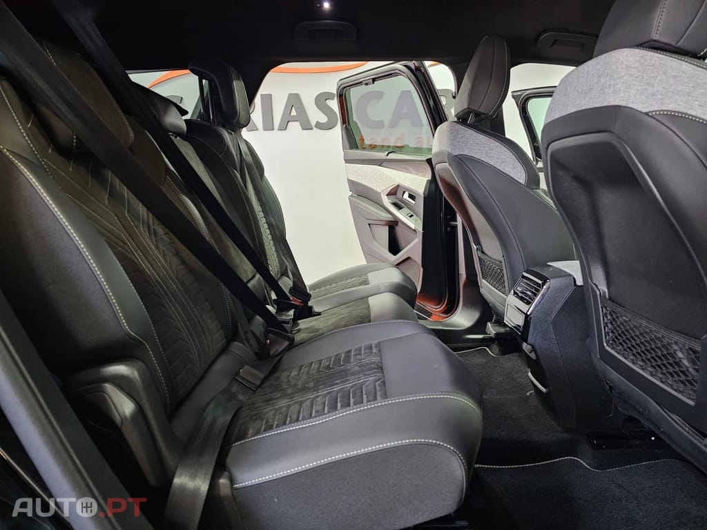 Peugeot 5008 GT Hybrid e-DCS6