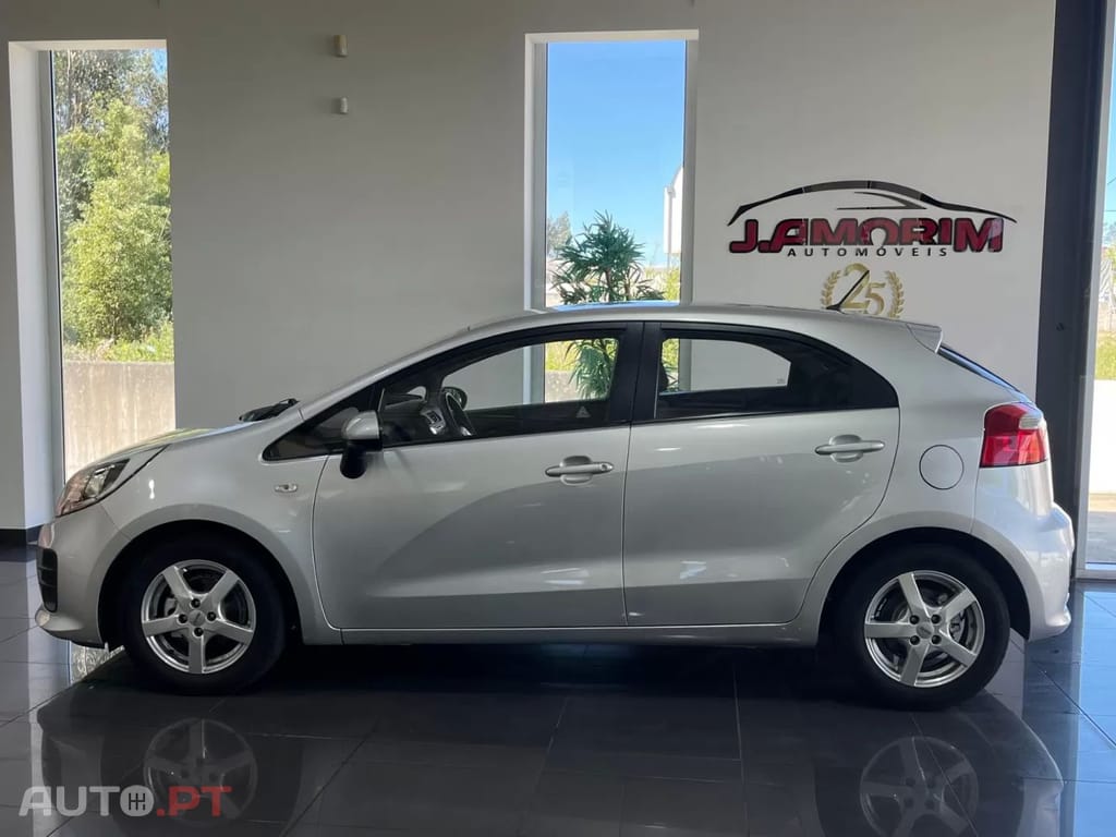 Kia Rio 1.2 CVVT TX