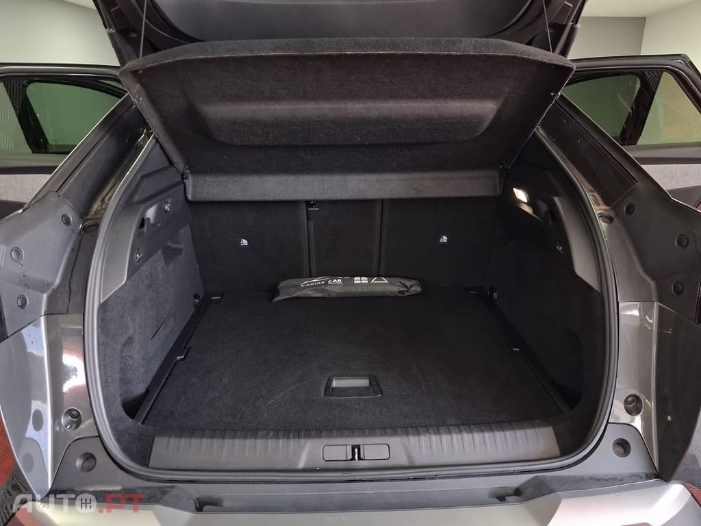 Peugeot 3008 1.2 Hybrid Allure e-DCS6