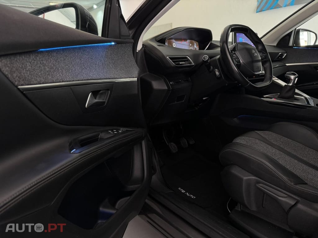 Peugeot 5008 1.5 BlueHDi Allure