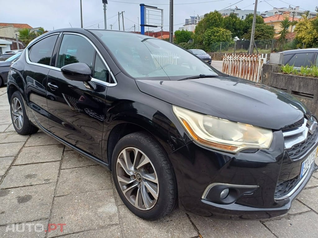 Citroen DS4 1.6 e-HDi So Chic CMP6