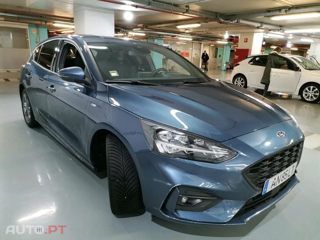 Ford Focus 1.0 EcoBoost MHEV ST-Line Aut.