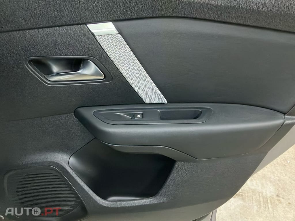 Citroen C4 1.2 PureTech Feel Pack EAT8