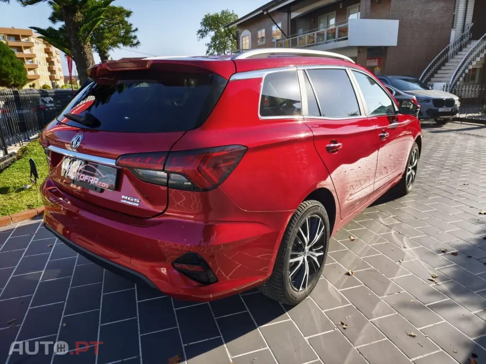 MG MG5 61 kWh Luxury