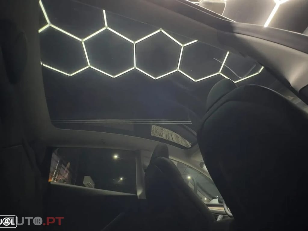 Tesla Model Y Long Range Dual Motor AWD