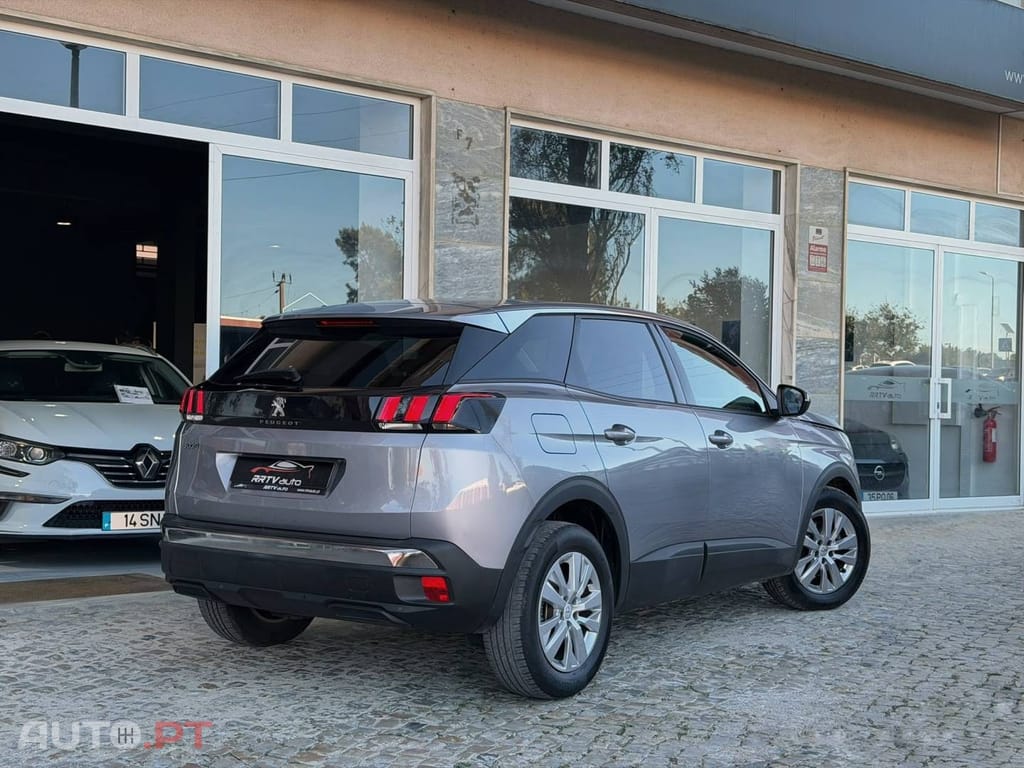 Peugeot 3008 1.5 BlueHDi Active