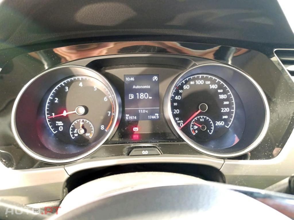 Volkswagen Touran 1.5 TSI Confortline