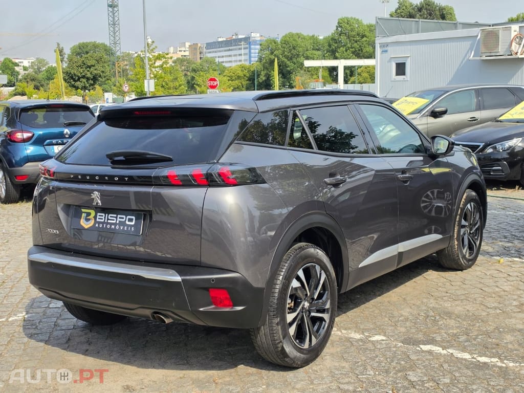 Peugeot 2008 PureTech 100 Allure