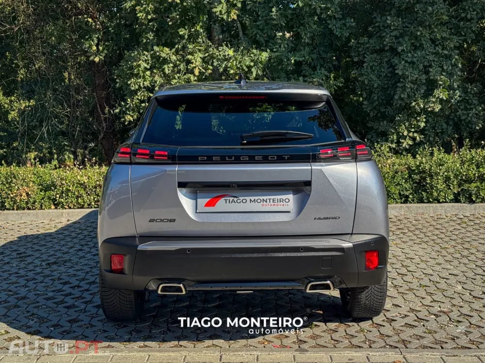 Peugeot 2008 1.2 Hybrid Allure e-DCS6
